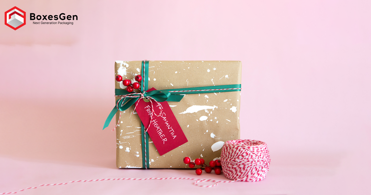 What should be in a Christmas gift box?